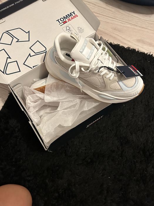 Adidasi Tommy Hilfinger