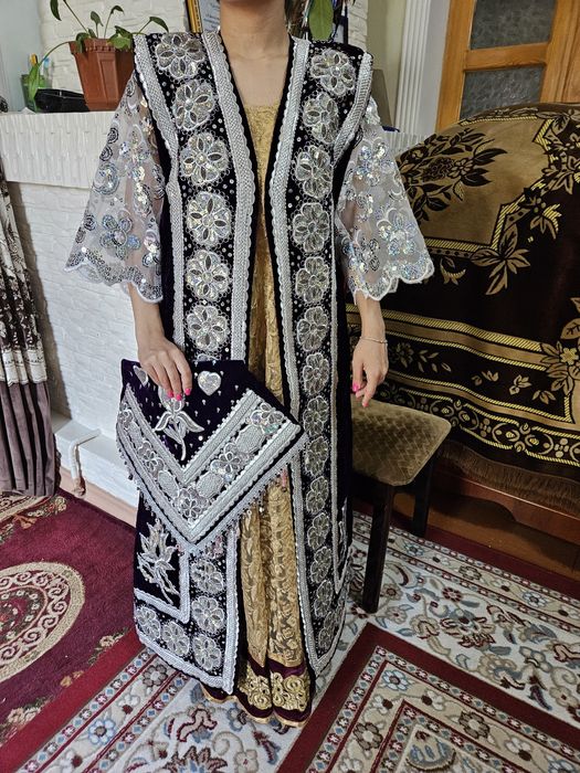 Келинлар либоси, зар халат