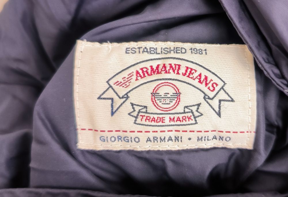 Armani Jeans Пухен Елек размер XL