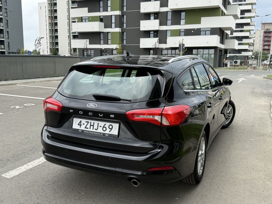 FORD Focus 0 — imagine 4