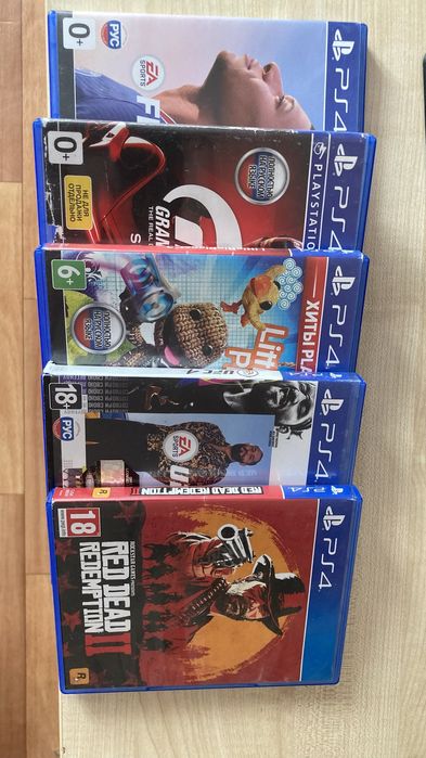 Play station 4 slim 1tb