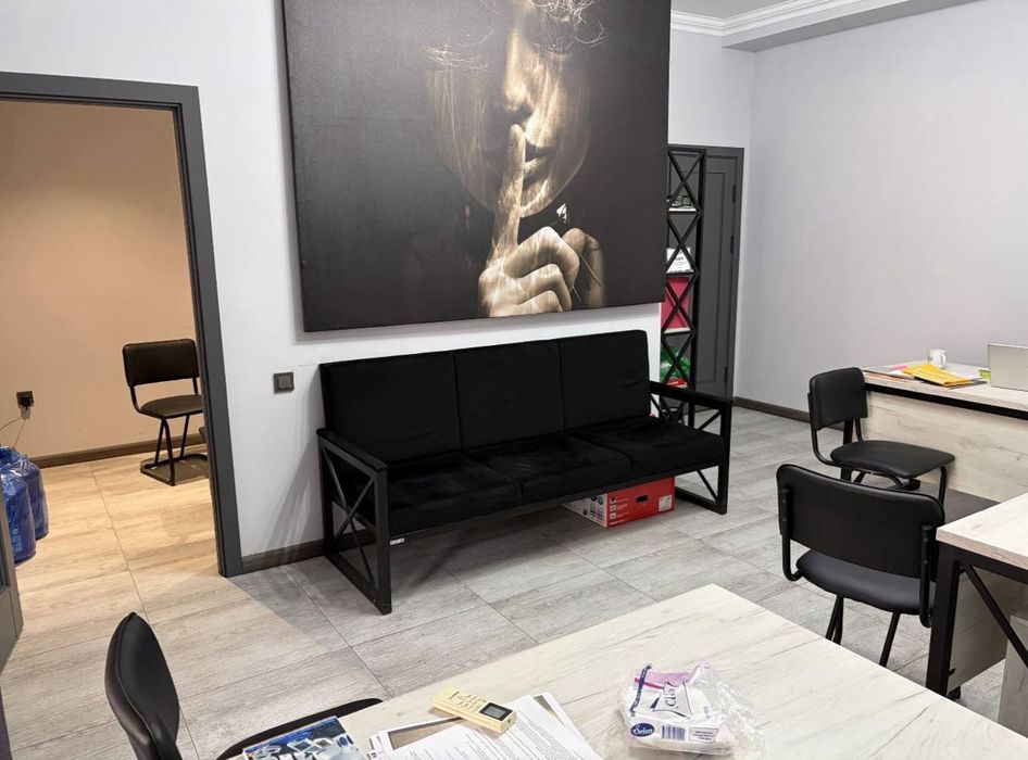 Офис в Центре Города, Двухкомнатный, 40м2