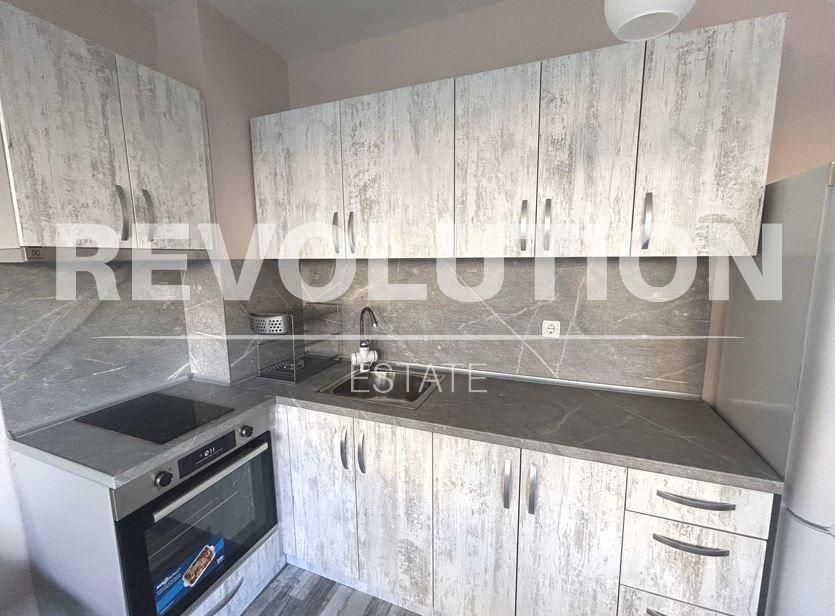 Дава се под наем Двустаен апартамент в Варна, Колхозен пазар - 55 кв.м за 433.5 € - Снимка #3