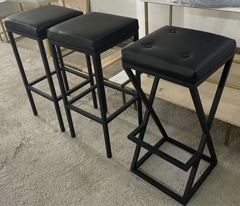 Продам барные стулья