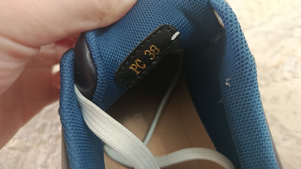 Кроссовки 38 размера