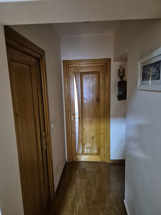 Vand apartament 3 camere