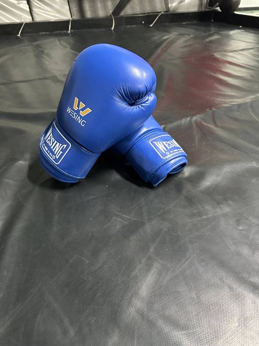 Перчатки весинг 10унц