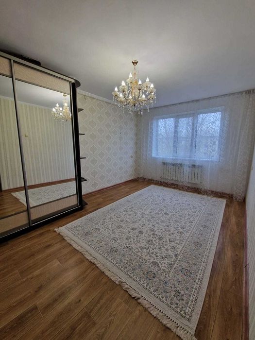 продается 3 ком квартира район Схи