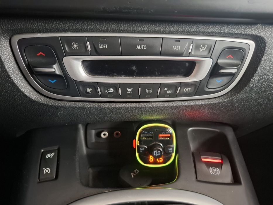 Modulator FM cu Bluetooth, 2x usb, jack, card - 50 lei, Galati