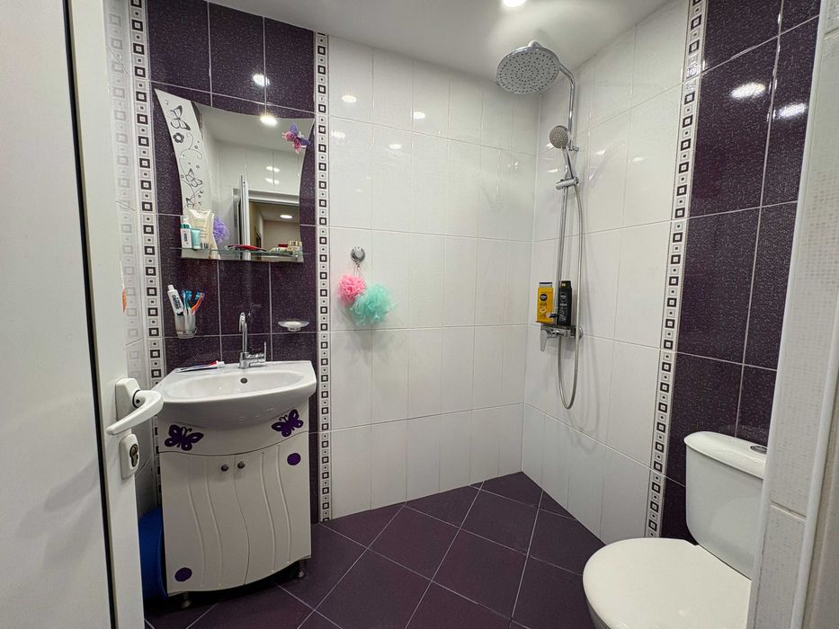 Продава се Тристаен апартамент в Варна, Лятно кино Тракия - 90 кв.м за 2623 €/кв.м - Снимка #15