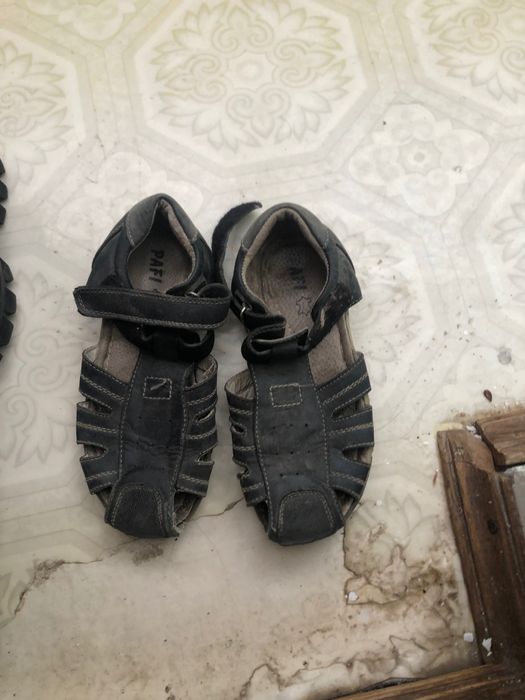 Продам детские сандали