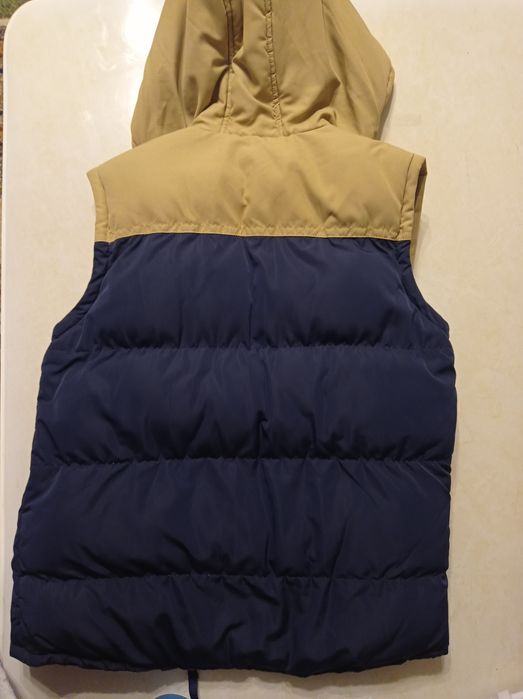 Жилетка Безрукавка Futurino