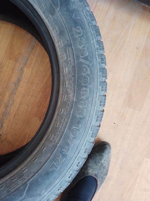 235/60 R18. 107T XL