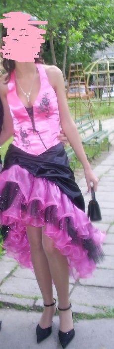 Продавам абитуриентска рокля