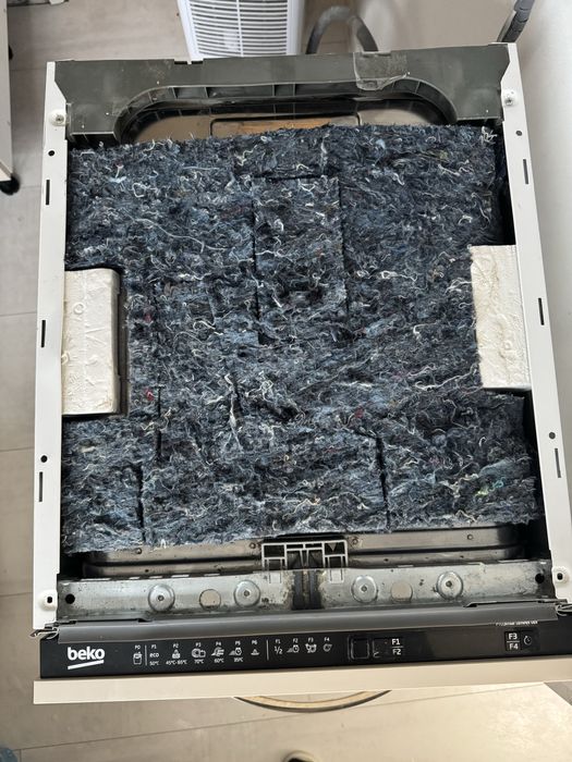 Съдомиялна BEKO DIS26021(не работи)