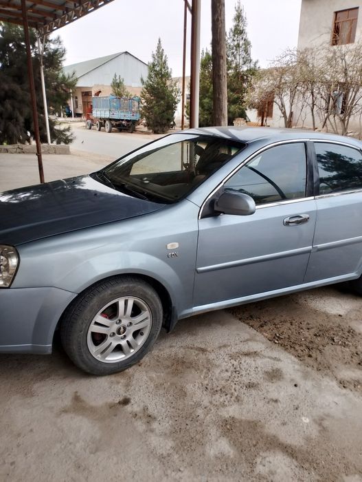Lacetti 1.8  сотилади