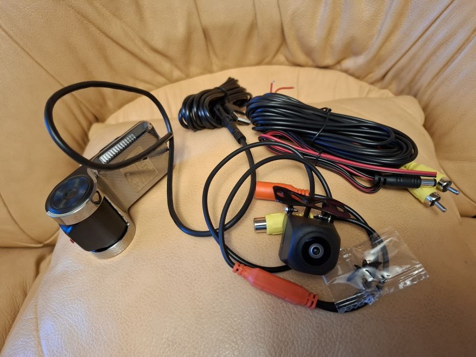 Camera fata si spate auto