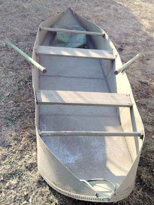 Лодка алюминиевая