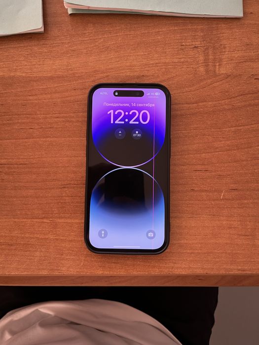 Apple 14 про  срочно 256/100