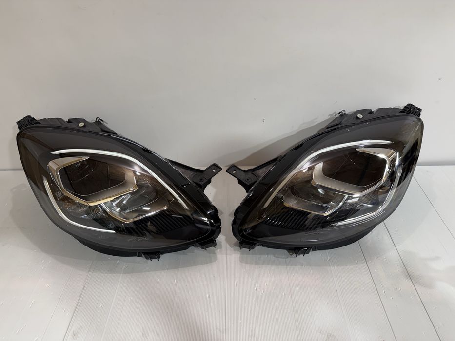 Far led stânga și dreapta Ford Puma 2019/2024 L1TB-13101-EK/13100EH