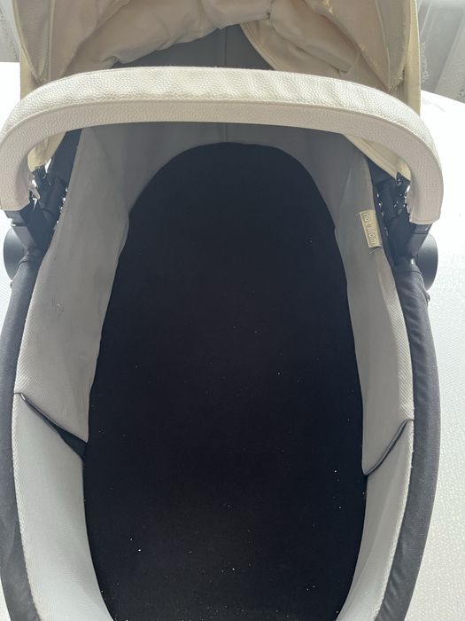 Продам коляску Hot mom