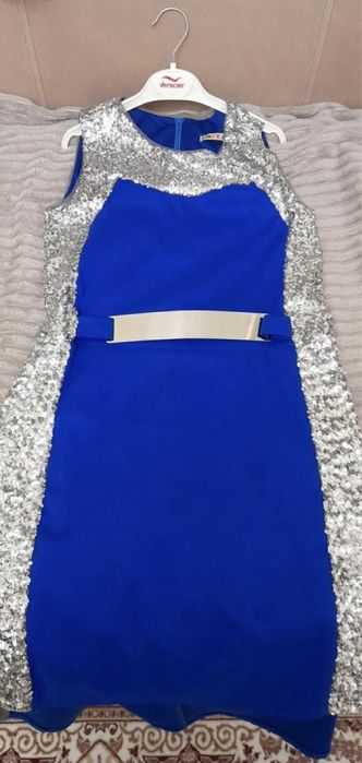 Продам платья для девочки 8-10 лет в отличном состоянии