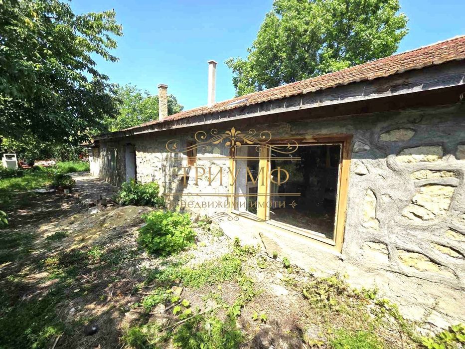 Продава се Къща в Суворово - 180 кв.м за 323 €/кв.м - Снимка #1