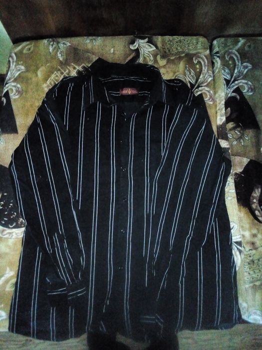 Рубашки мужские разные