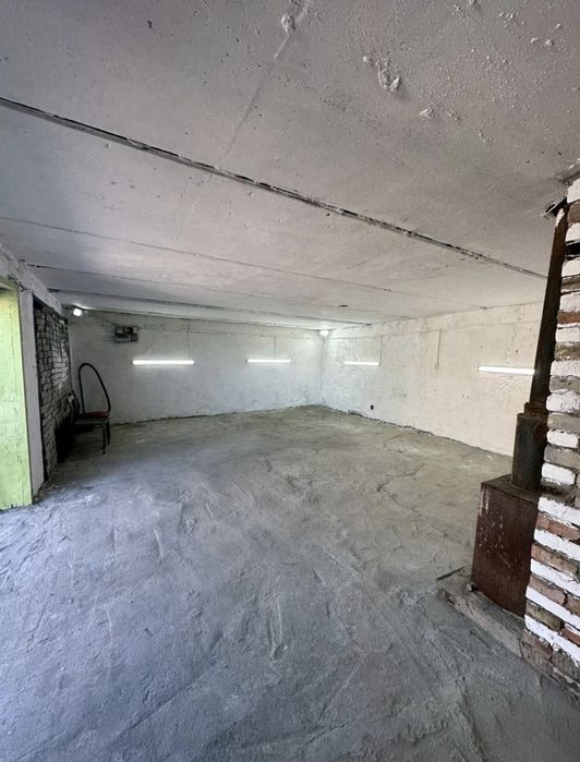 Продам большей гараж