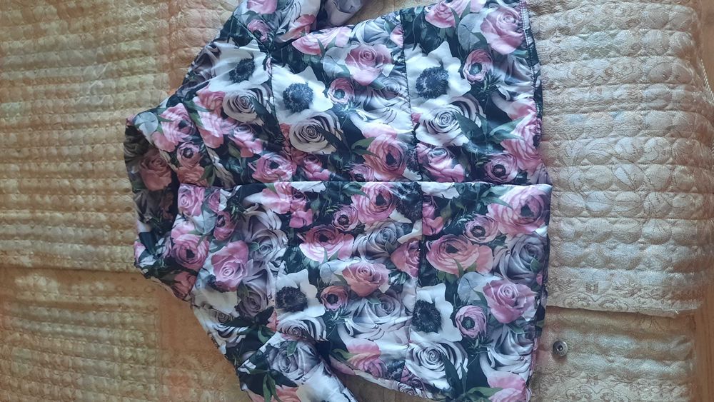 Продается новая куртка. Размер 46 - 50