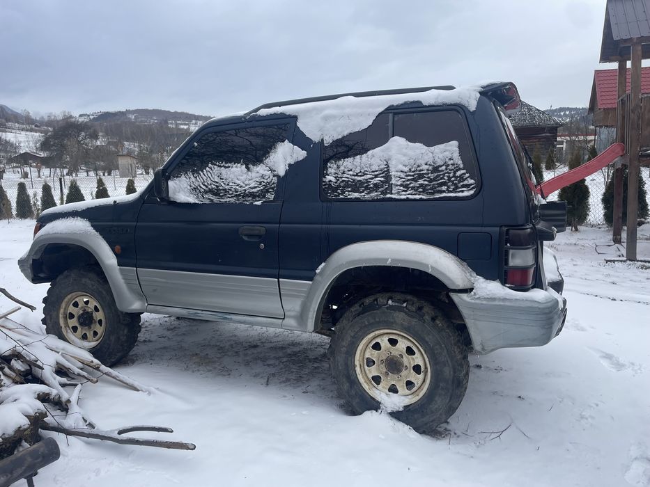 Dezmembrez Mitsubishi pajero 2.5 tdi