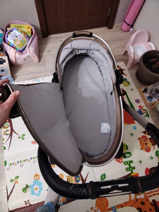 Бебешка количка Egg 2