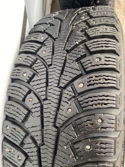 Диски с резиной на Мерседес