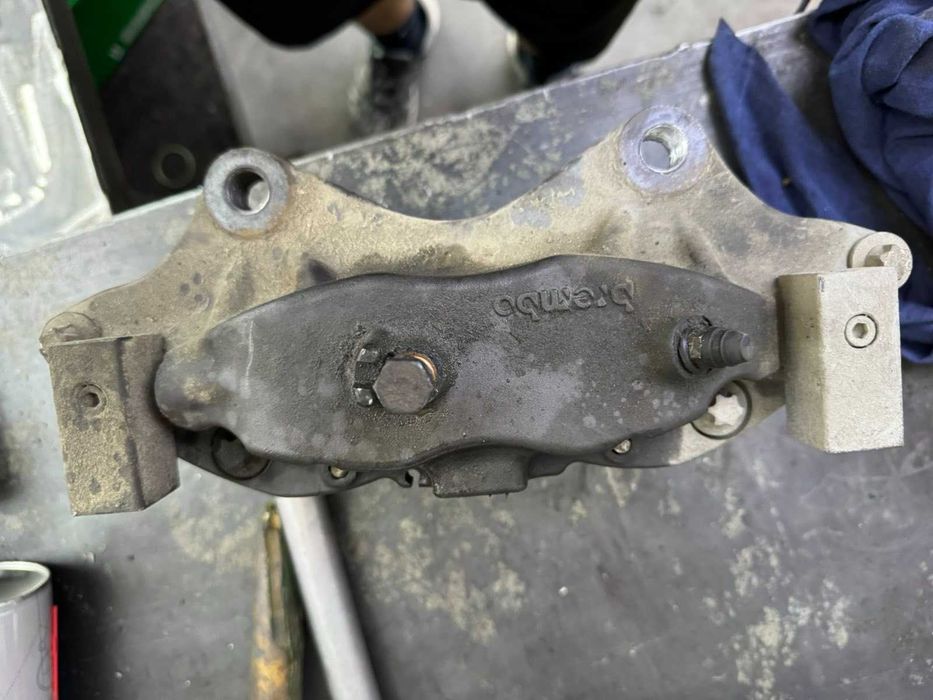 Спирачни апарати за Range Rover  sport (brembo)