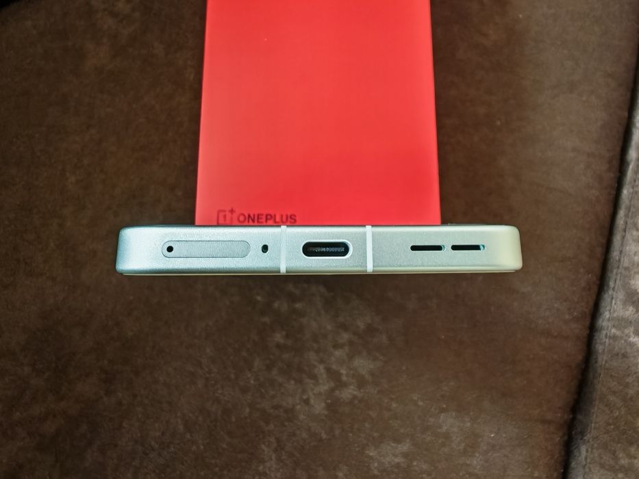 OnePlus 15R 12/256 нов