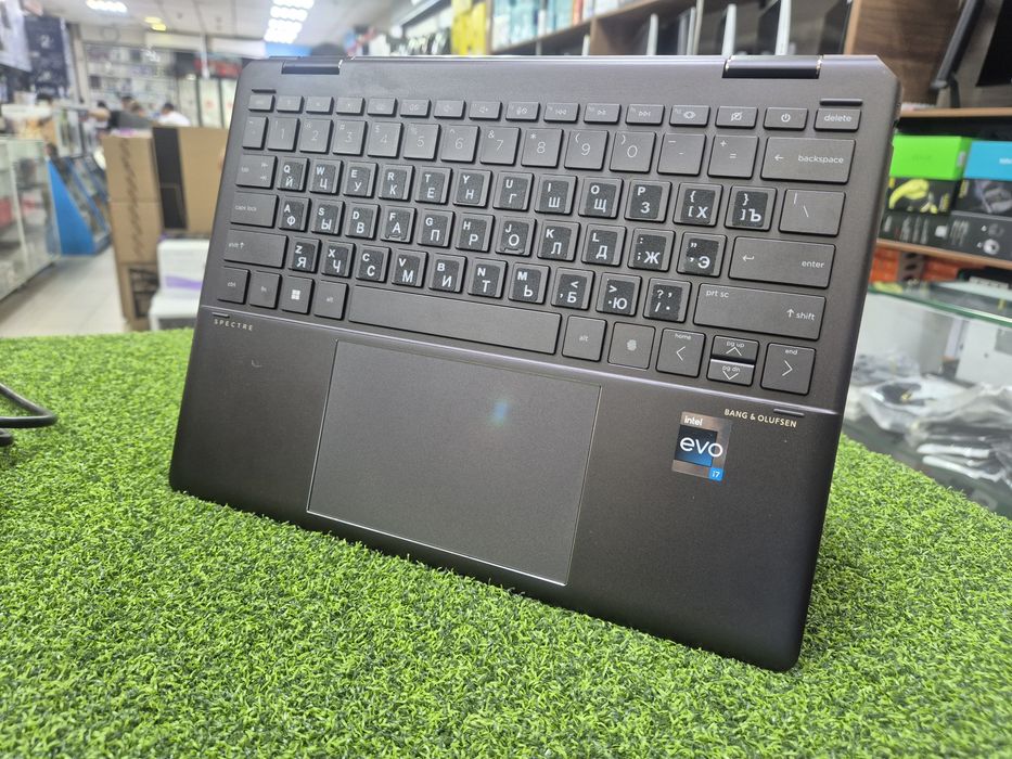 Ультрабук Премиум класса HP Spectre 13 intel Core i7 13го пок. 16/512