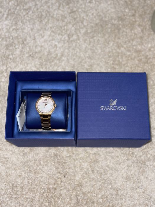 Ceas dama nou, Swarovski