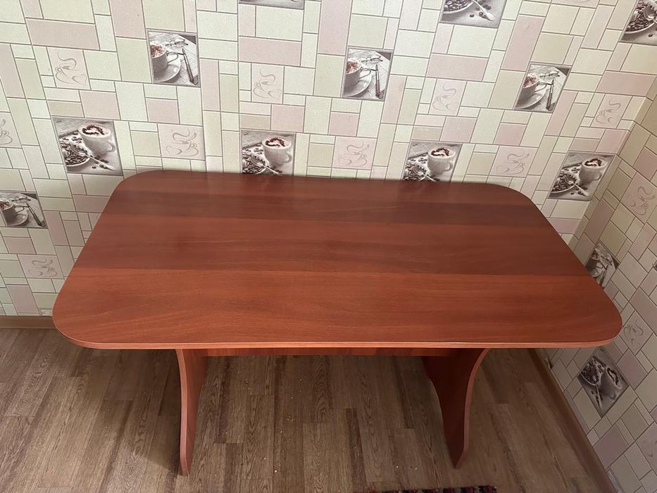 Стол кухонный 135×65 см