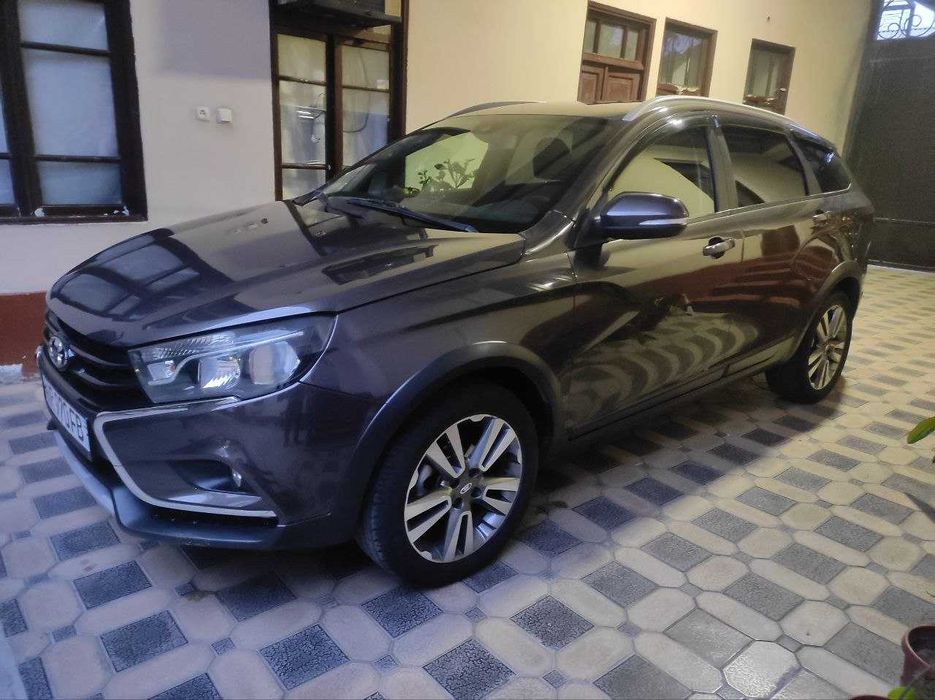 Lada vesta sw cross