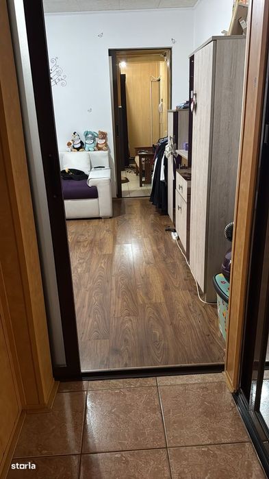 Apartament  2 camere de vânzare,etaj 1,mobilat și utilat