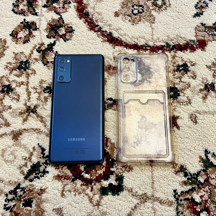 Samsung Galaxy S20FE Идеальный!!!