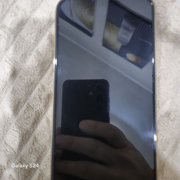 Продам айфон 13 про макс   не вскрывался