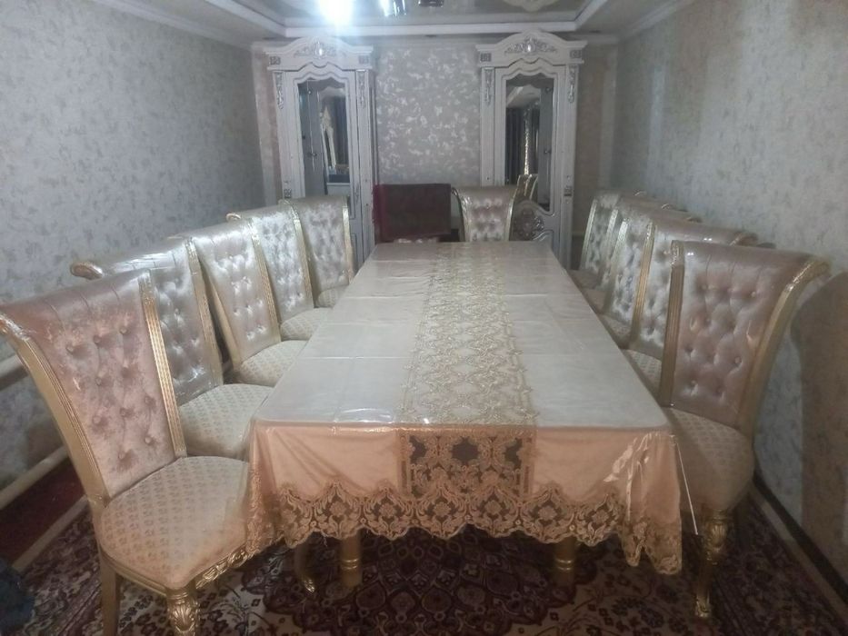 12 talik stol stul sotiladi yangi holati ideal