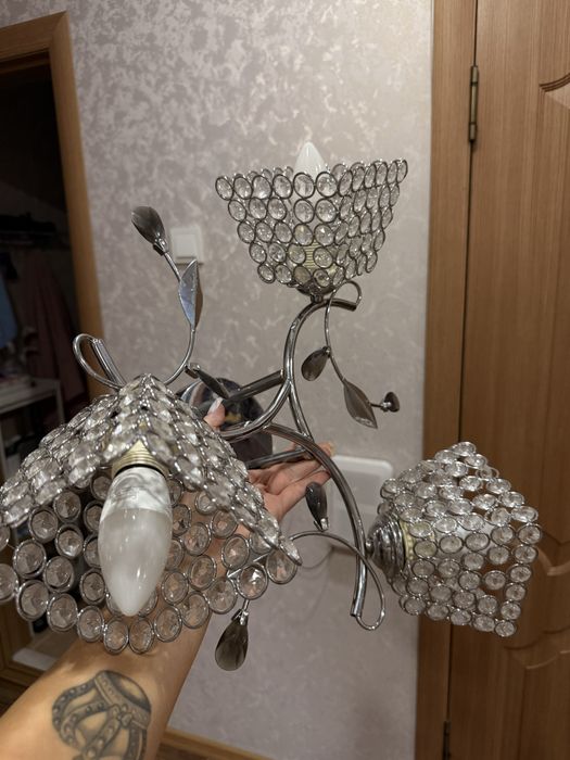 Продам люстру б/у