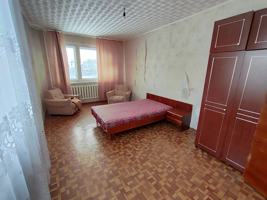 Продается  3-комн (5-18, 4 эт)