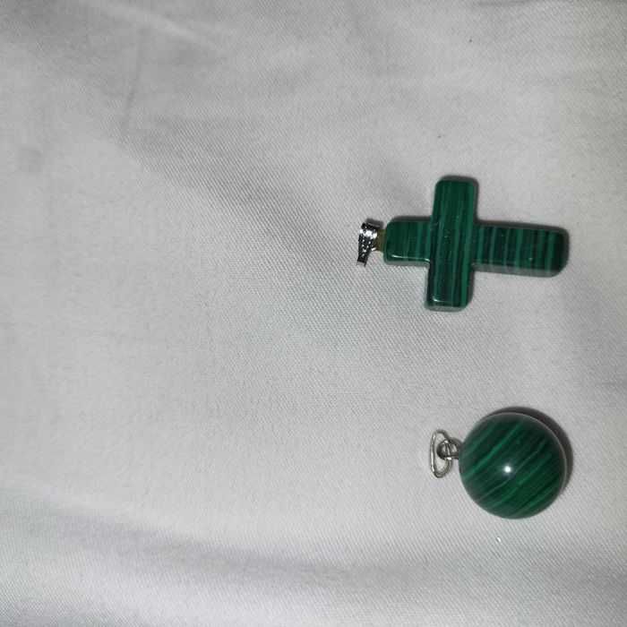 Различни бижута- обици ,колие, висулка и гривна