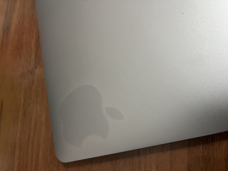 Продается Macbook Pro M1