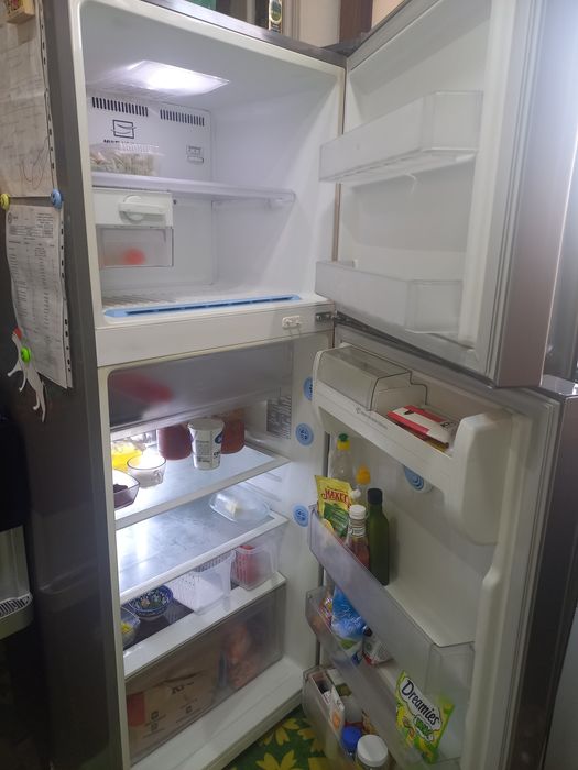LG Холодильник б,у