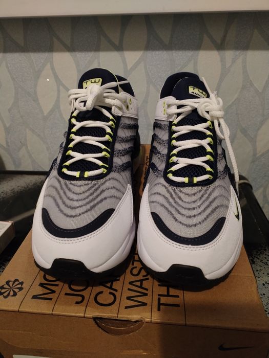 Nike Air Max TW 44 номер
