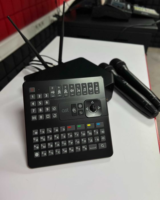 AST Zoom — компактная профессиональная караоке‑система